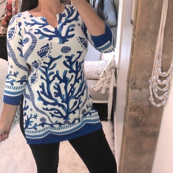 Tops - Barbara Gerwhit size xsmall blue coral tunic